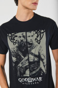 Camiseta azul cuello redondo con arte de God of War