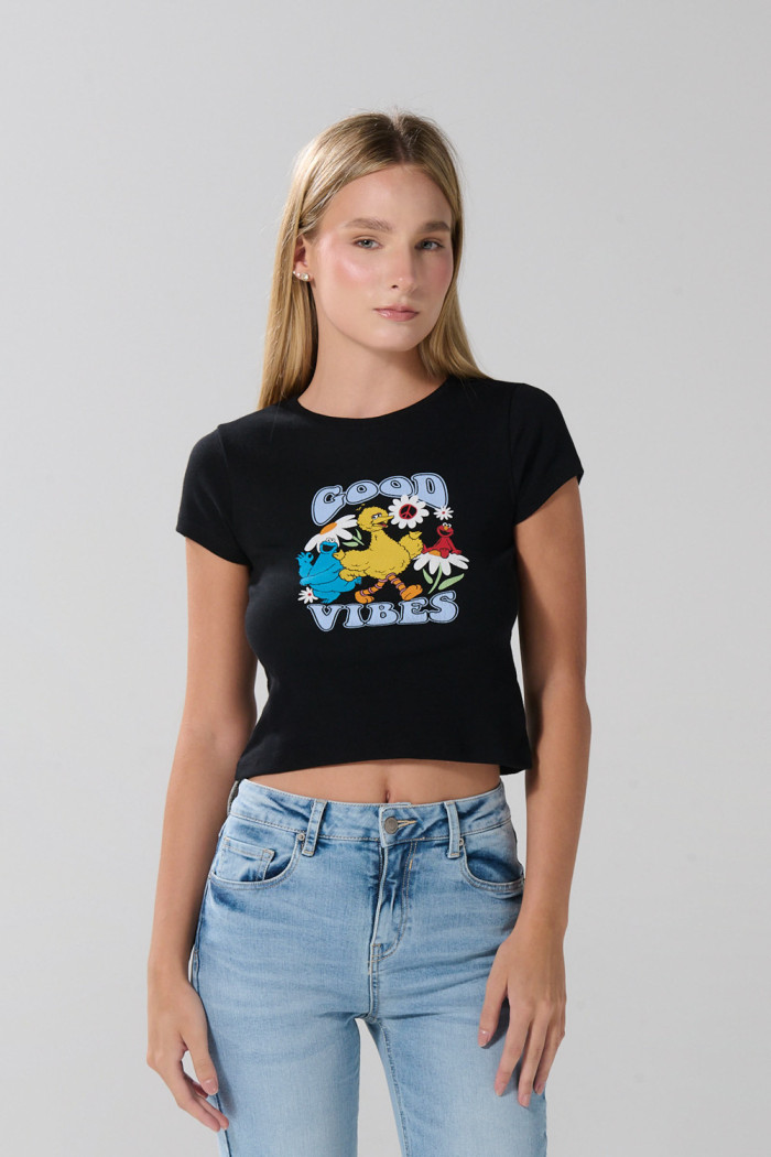 Camiseta en rib negra manga corta de Plaza Sésamo