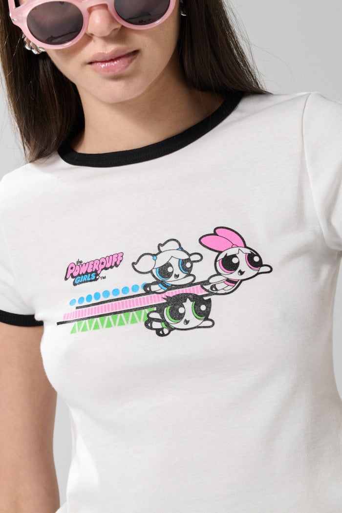 Camiseta manga corta crema con arte de Chicas Superpoderosas