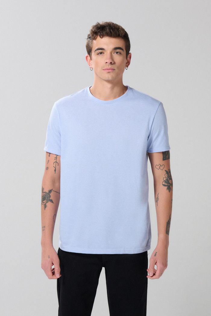 Camiseta unicolor con manga corta en algodón