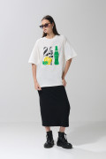 Camiseta oversize crema manga corta con arte de Sprite