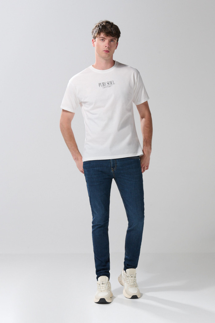 Jean skinny tiro bajo ceñido azul oscuro con bolsillos