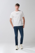 Jean skinny tiro bajo ceñido azul oscuro con bolsillos
