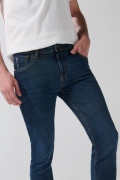Jean skinny tiro bajo ceñido azul oscuro con bolsillos