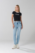 Jean jegging azul ajustado con bolsillos y tiro súper alto