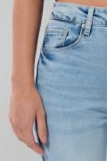 Jean jegging azul ajustado con bolsillos y tiro súper alto