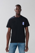 Camiseta negra cuello redondo con arte de South Park
