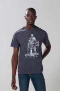 Camiseta gris intensa manga corta con arte de God of War

