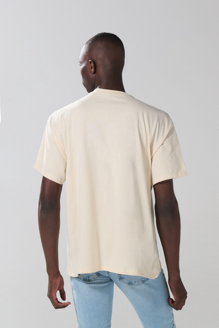 Camiseta kaki manga corta con diseño de Snoopy