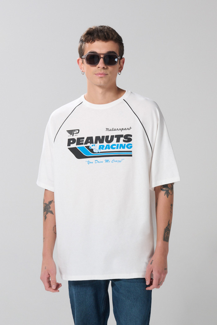 Camiseta de Snoopy oversize crema con manga ranglan corta