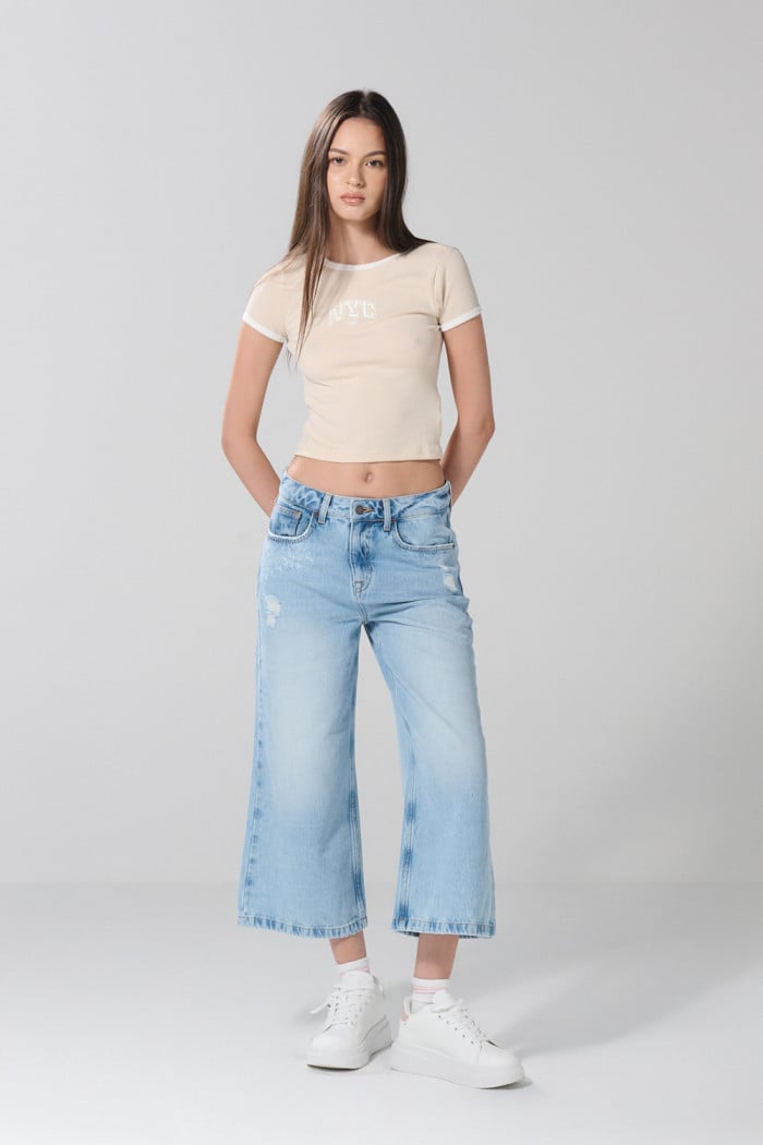 Camiseta kaki clara college con contrastes y manga corta