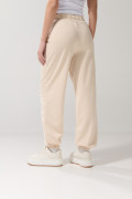 Pantalón jogger kaki claro con elástico en bota