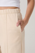 Pantalón jogger kaki claro con elástico en bota
