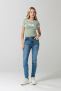 Camiseta unicolor en rib manga corta con texto y contrastes