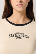 Camiseta manga corta kaki clara college con contrastes