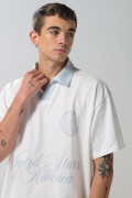 Camiseta oversize polo crema clara con diseño college