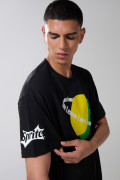 Camiseta negra oversize manga corta con arte de Sprite