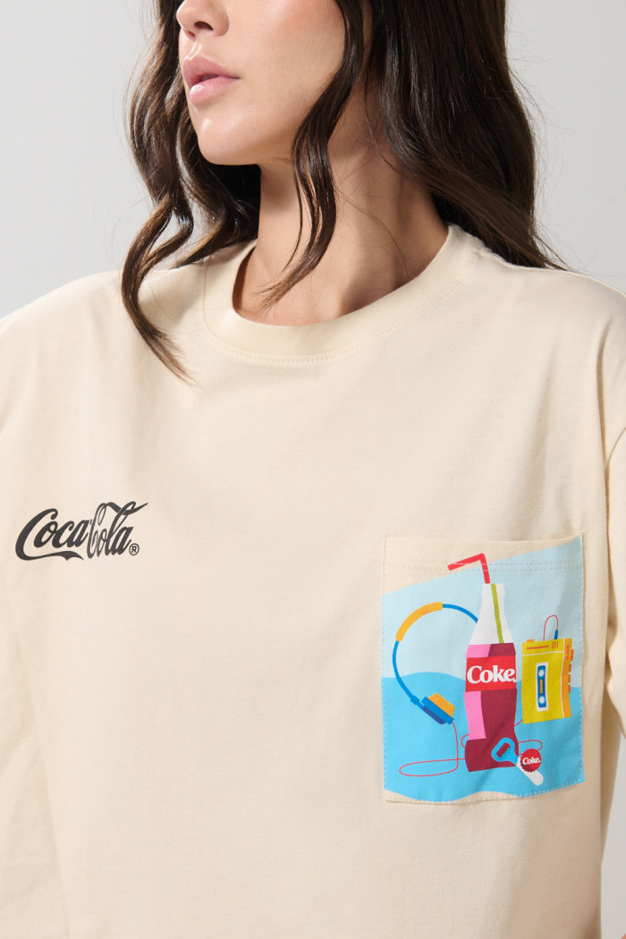Camiseta oversize kaki de Coca-Cola manga corta