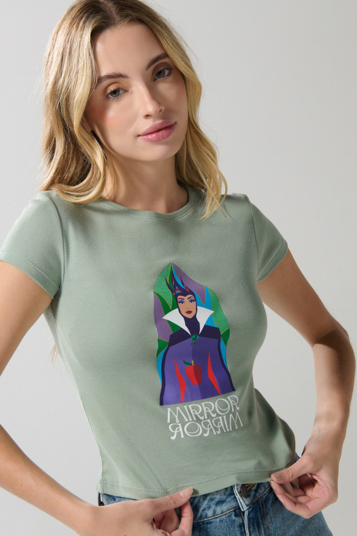 Camiseta en rib verde clara manga corta de la Reina Malvada