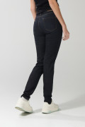 Jean tiro alto jegging azul intenso con costuras visibles