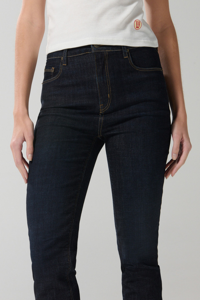 Jean súper tiro alto azul intenso tipo jegging ceñido