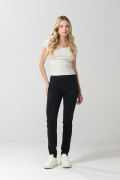 Jean jegging ajustado negro con bolsillos y tiro alto