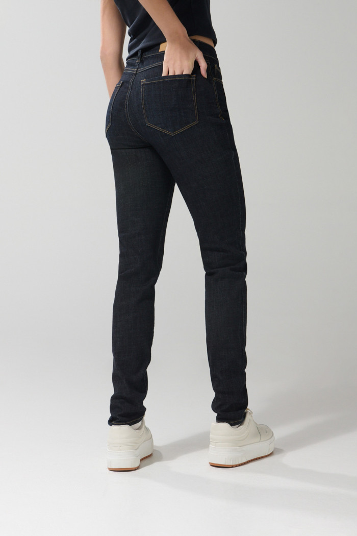 Jean tiro alto jegging azul ceñido con tiro súper alto