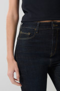 Jean tiro alto jegging azul ceñido con tiro súper alto