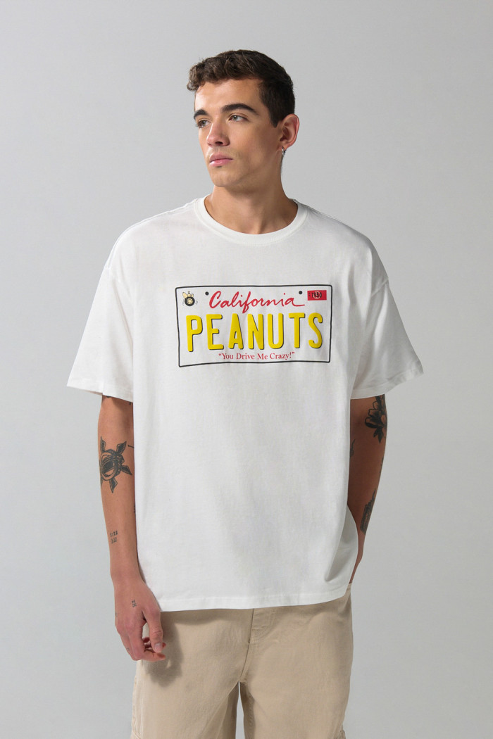 Camiseta de Snoopy oversize crema con manga corta