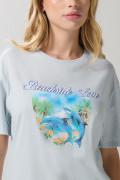 Camiseta unicolor con diseño de playa y manga corta