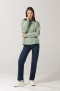 Buzo oversize cuello redondo unicolor con costura decorativa