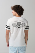 Camiseta cuello redondo crema con diseños de Cambridge