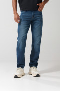 Jean 90´S holgado azul oscuro con bota recta y tiro bajo