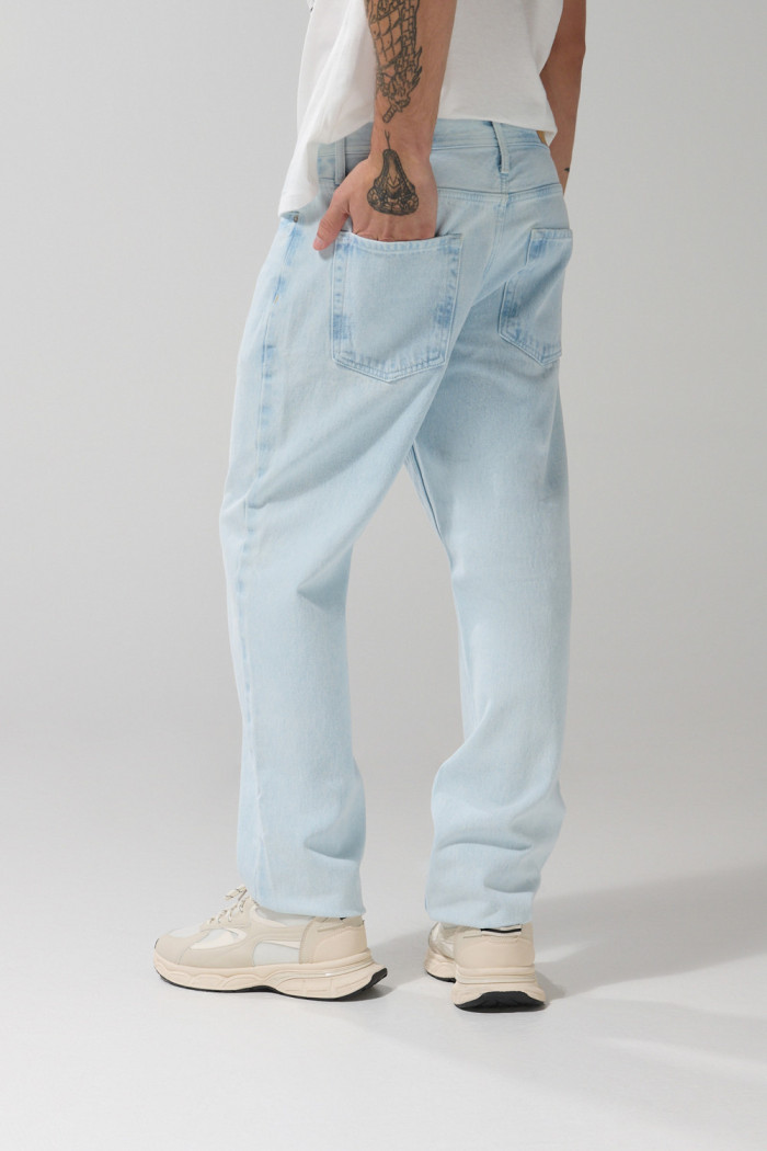 Jean tiro bajo 90´S bota recta azul con desgastes