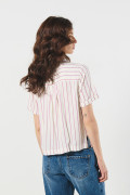Blusa crema clara manga corta con rayas en contraste