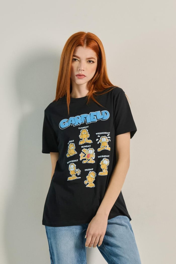 Camiseta unicolor con diseño de Garfield y manga corta