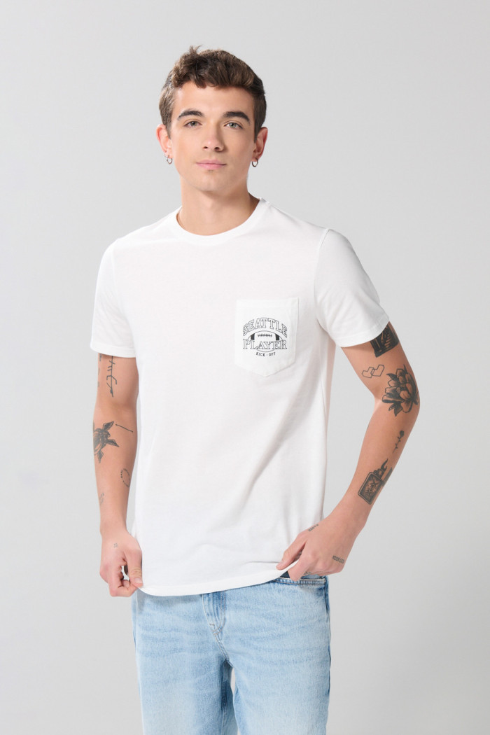 Camiseta college crema clara manga corta con bolsillo