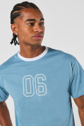 Camiseta azul clara college con manga corta en algodón