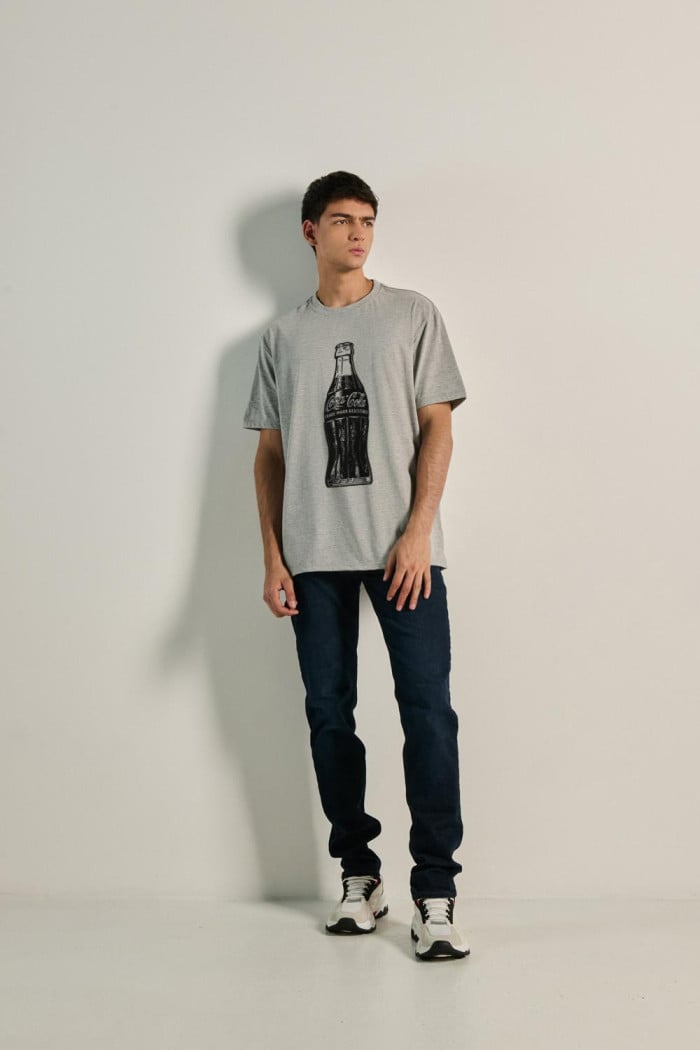 Camiseta oversize de Coca-Cola unicolor manga corta