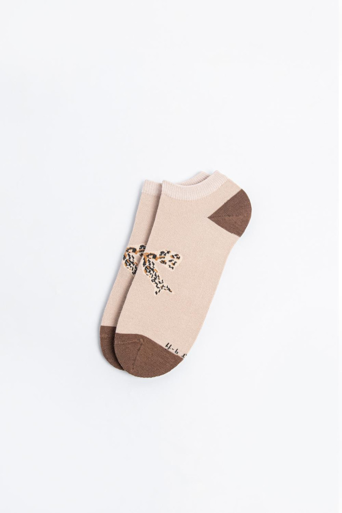 Medias kakis cortas con diseño de moño animal print