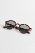 Gafas cafés de sol con marco redondo estampado