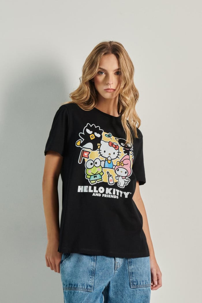Camiseta manga corta unicolor con estampado de Hello Kitty