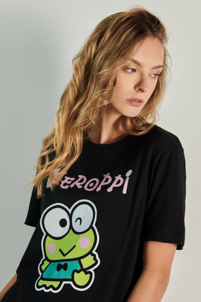 Camiseta unicolor con diseño de Keroppi y manga corta