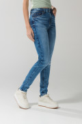 Jean tiro alto jegging azul claro con rotos y desgastes