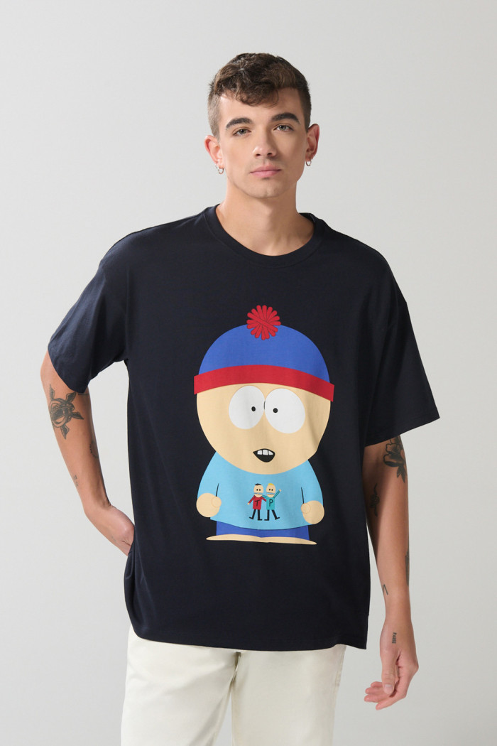 Camiseta azul manga corta con arte de South Park