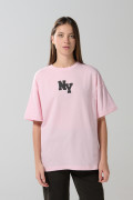 Camiseta oversize rosada college con cuello redondo