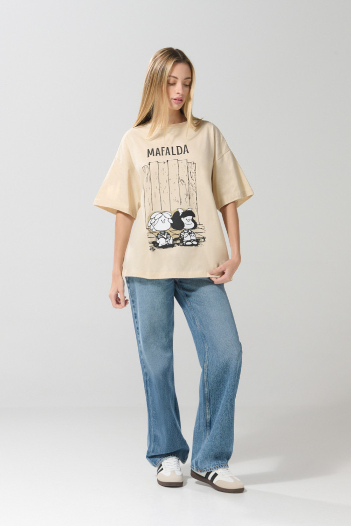 Camiseta de Mafalda oversize kaki clara manga corta