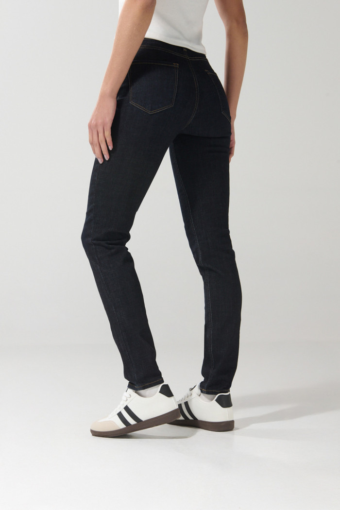 Jean tiro alto jegging azul intenso ceñido con cremallera