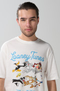 Camiseta cuello redondo crema con diseño de Looney Tunes