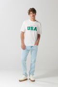 Camiseta manga corta crema con arte college verde